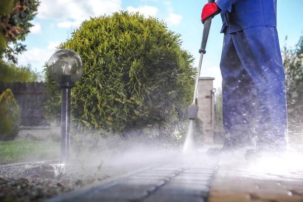 Power Washing Omaha Experts for Driveways, Siding, and Decks