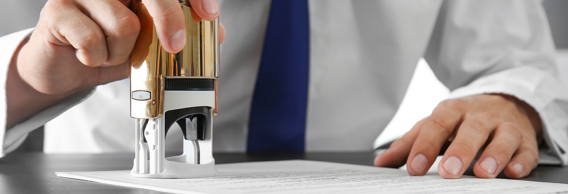 Arrange Last-Minute Paperwork Support Through Mobile Notary Services